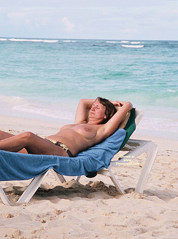 Nudist beach 18 - Photo 52