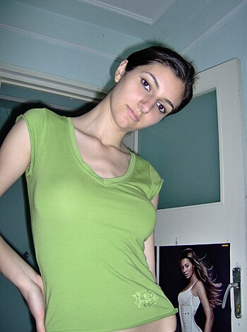 PikoTOP - Brunette amateur chick - Photo 1