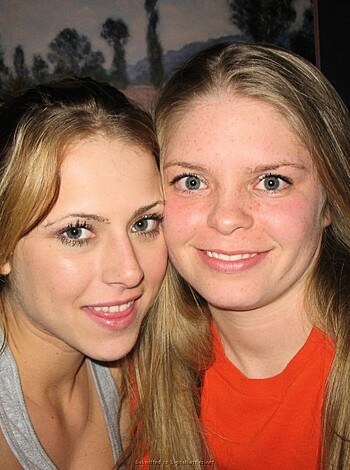 2 girls on 1 boy - Photo 22
