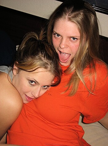 2 girls on 1 boy - Photo 35