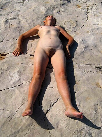 Beach Legs Wide Open - Photo 29