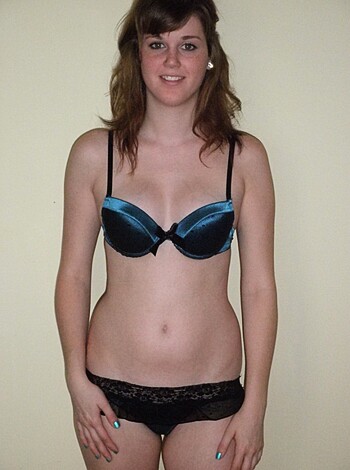 Superb teen standing nude for camera - Photo 34