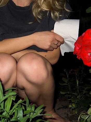 Russian girl Diana sex games - Photo 5