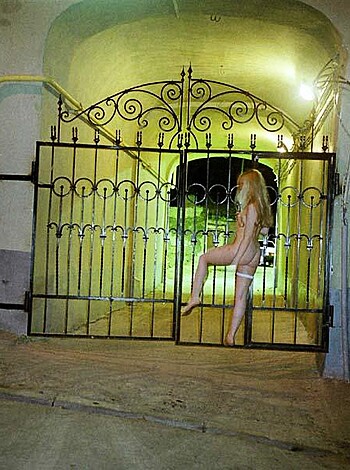 Russian Exhibitionist Girl - Photo 34