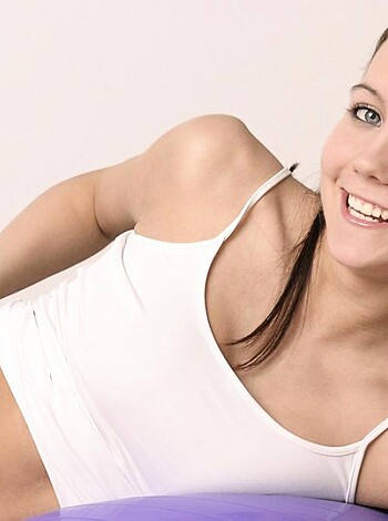 Andi Pink at the gym - Photo 2