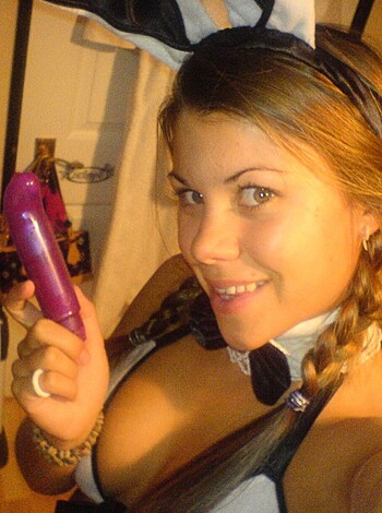 Girlfriend Lucy - Selfshot - Photo 38
