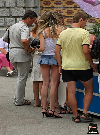 Great Upskirt - Photo 19