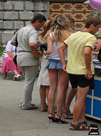 Great Upskirt - Photo 20