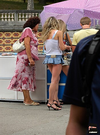 Great Upskirt - Photo 72