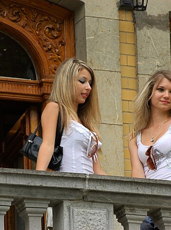 Great Upskirt - Photo 75