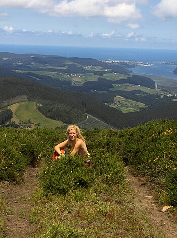 Nature Girls - Photo 2