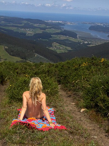 Nature Girls - Photo 3