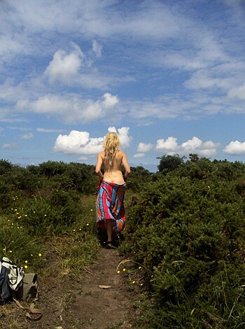 Nature Girls - Photo 25