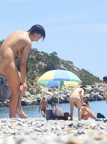 Beach Life - Photo 6
