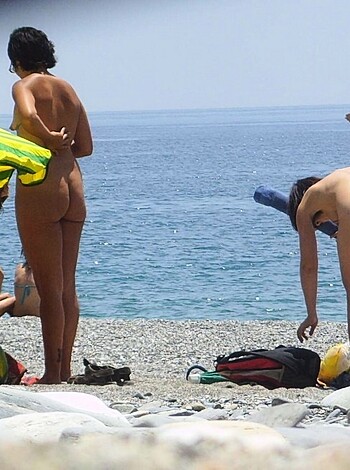 Beach Life - Photo 23