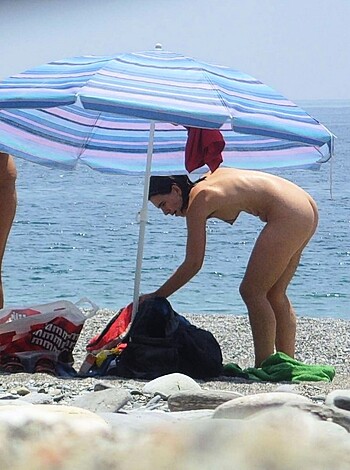 Beach Life - Photo 27