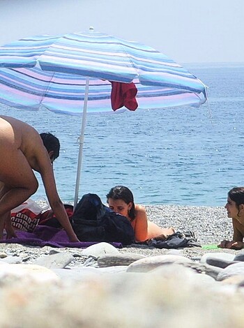 Beach Life - Photo 29