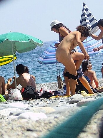 Beach Life - Photo 38