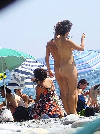 Beach Life - Photo 42