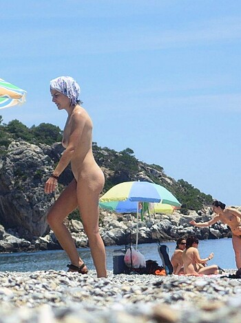 Beach Life - Photo 44
