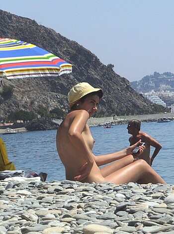 Beach Life - Photo 86