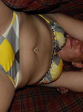 "Hey bros! Check out this tits-on-display bitch sittin' ass-up on a fuckin' mattress!"