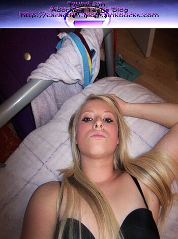 Selfshot Blond in Purple Room - Photo 22