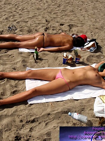 Nude Beach Vacation Chicks - Photo 18