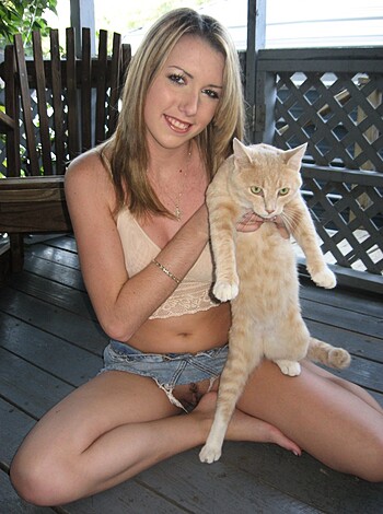 Horny girlfriend outdoor naked - Photo 99
