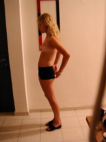 Naked blonde gf - Photo 64