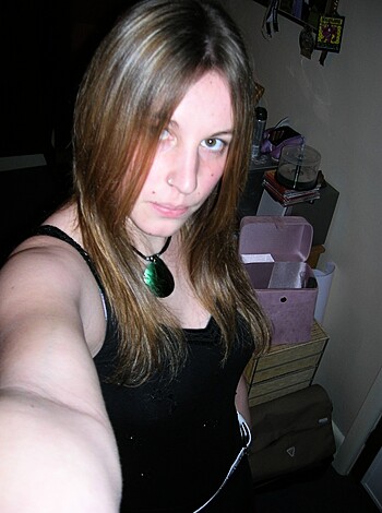 Teen Girlfriend with dildo - Photo 8