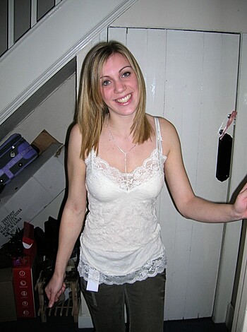 Teen Girlfriend with dildo - Photo 9