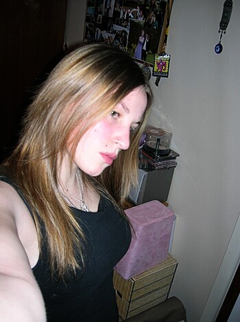 Teen Girlfriend with dildo - Photo 20