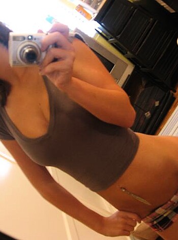 Selfshots - Topless slut - Photo 6