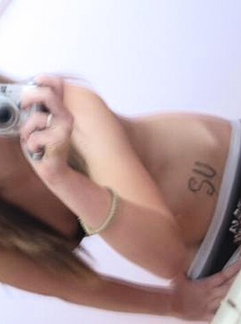 Selfshots - Topless slut - Photo 9
