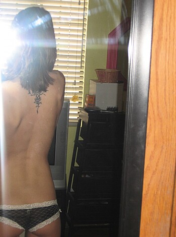 Selfshots - Topless slut - Photo 21