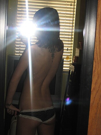 Selfshots - Topless slut - Photo 26