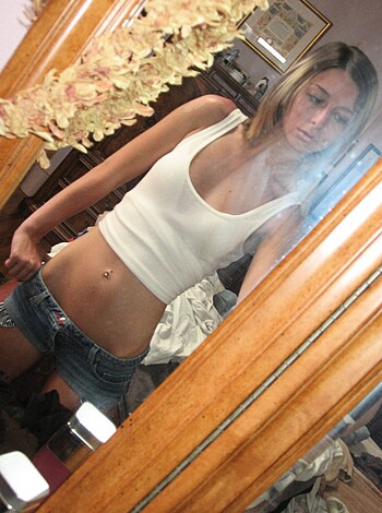Selfshots - Topless slut - Photo 47