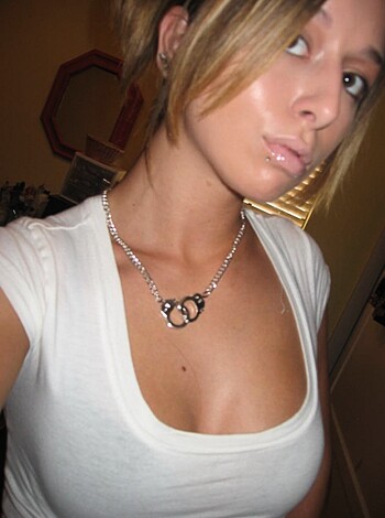Selfshots - Topless slut - Photo 48