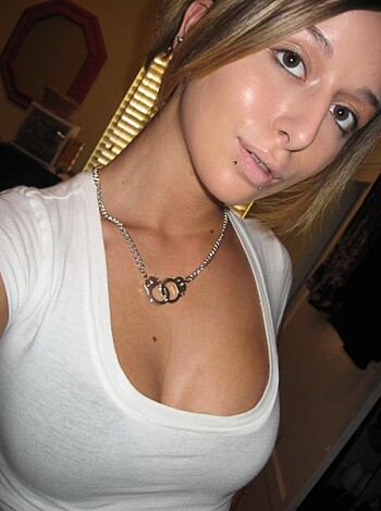 Selfshots - Topless slut - Photo 52