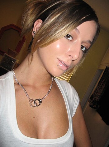 Selfshots - Topless slut - Photo 56