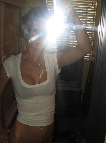 Selfshots - Topless slut - Photo 75