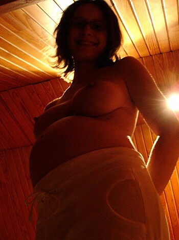 Pregnant wife - Photo 30