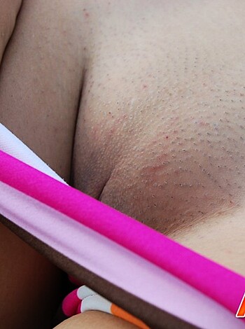 Nude on the boat - Photo 9
