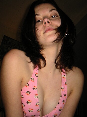 Jenna - Amateur Teen Showing her Panties - Photo 6
