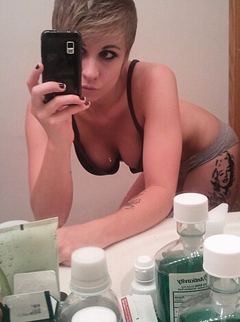 Dirty Little Bitch - Photo 13