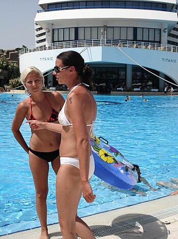 Two fucking chicks in hot ass bikinis.