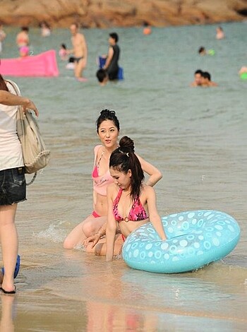 Dirty Asian Whores - Photo 17