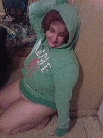 Bottomless teen - Photo 4