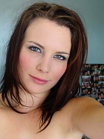 Young chick 14 - Photo 19